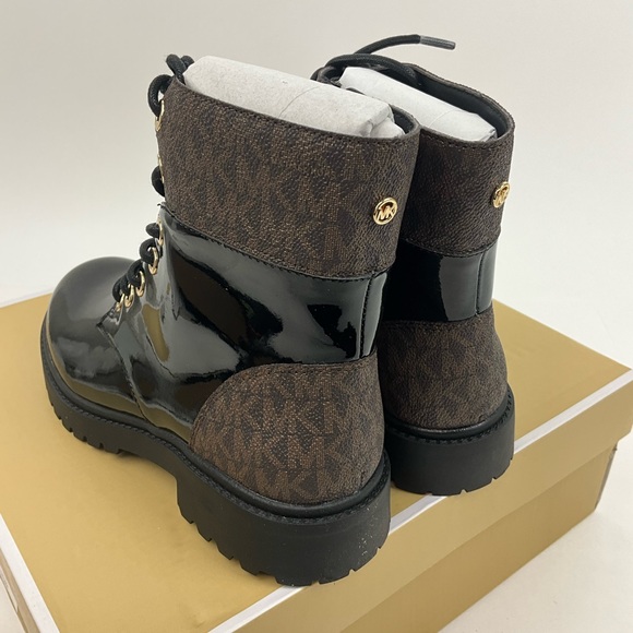 Michael Kors Alistair Lace-Up Lug Sole Combat Booties New In Box - Picture 3 of 10